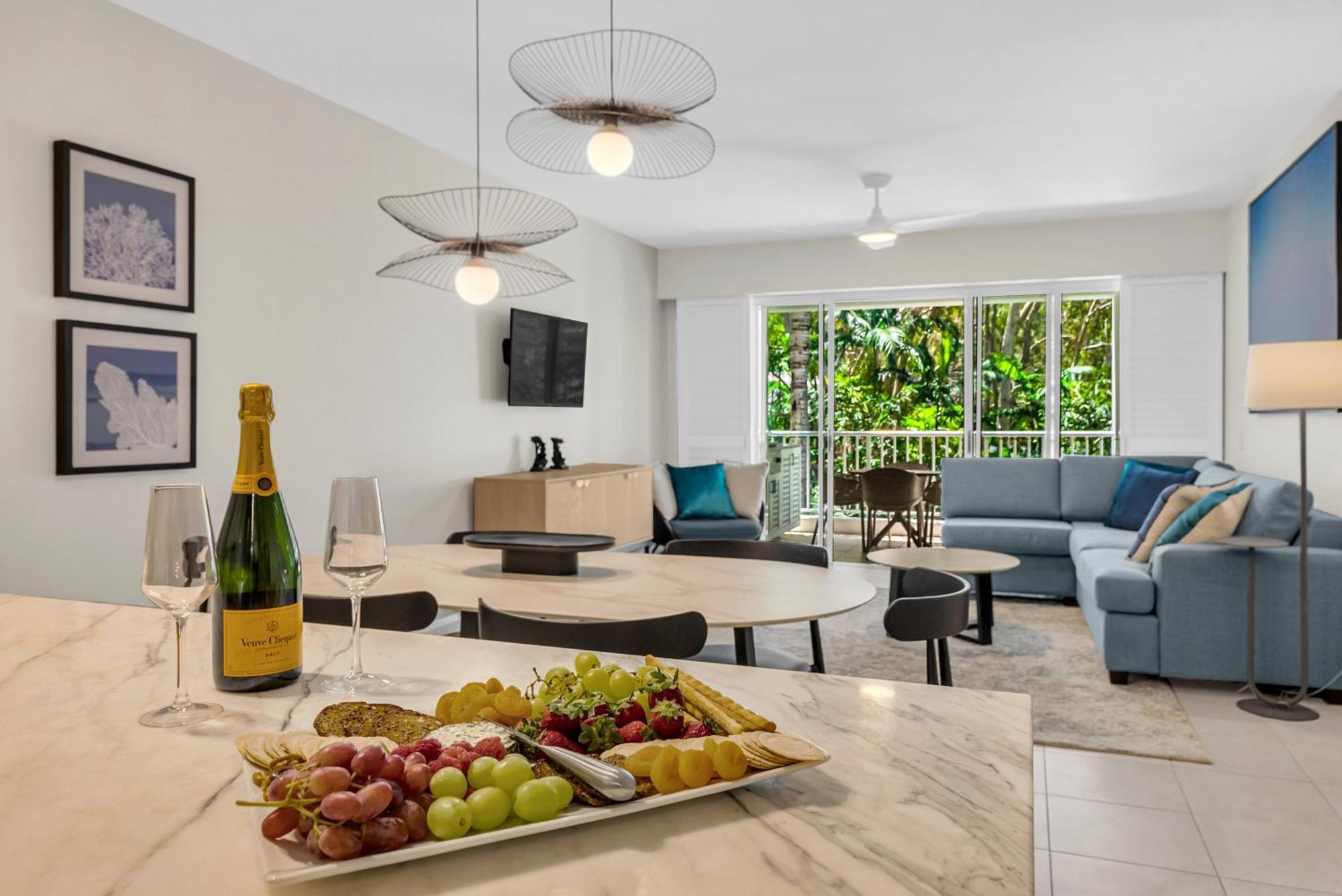 Elysium Private Apartments At Beach Club & Spa Palm Cove Esterno foto