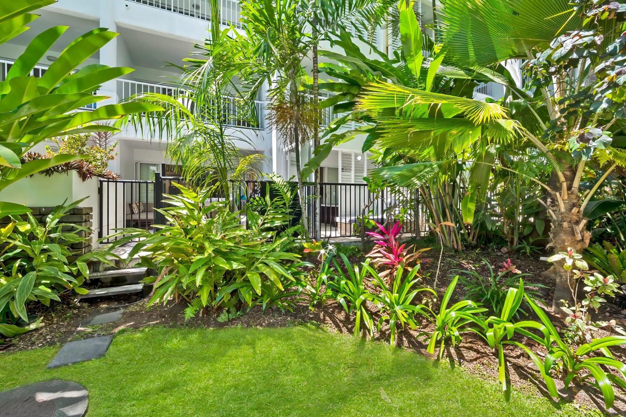 Elysium Private Apartments At Beach Club & Spa Palm Cove Esterno foto